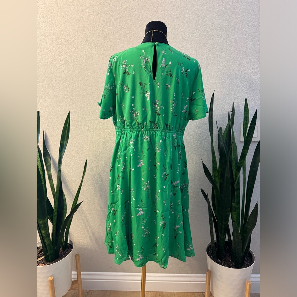 KAILEIGH WOMEN’S DRESS SIZE LARGE GREEN FLORAL V-NECK STRETCH LIGHTWEIGHT SLEEVE - Picture 9 of 11